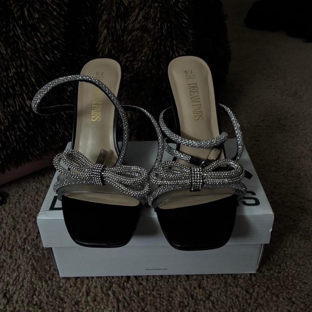 dream pairs heels